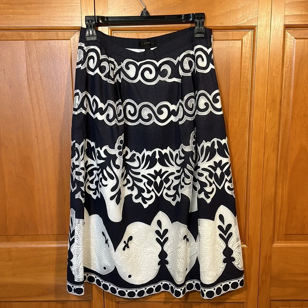 J Crew Midi Skirt In Ornate Lace EUC Size 6